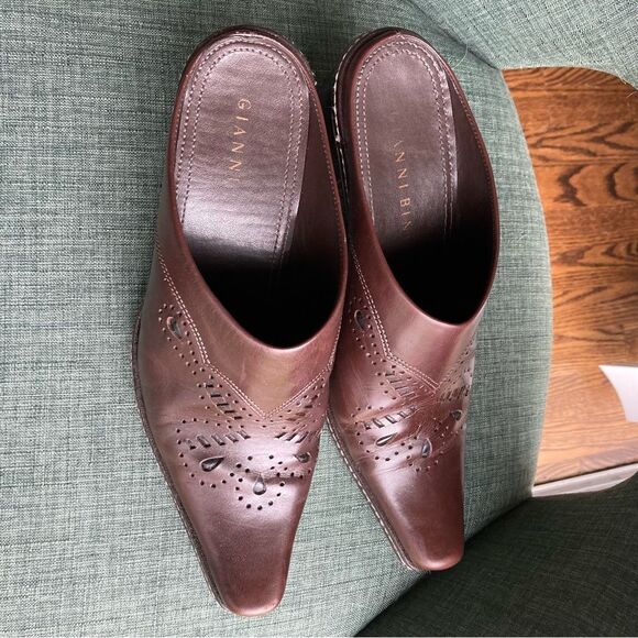 Gianni Bini Women’s Brown genuine Leather Y2K mule heel size 10. Good condition! - Picture 5 of 11
